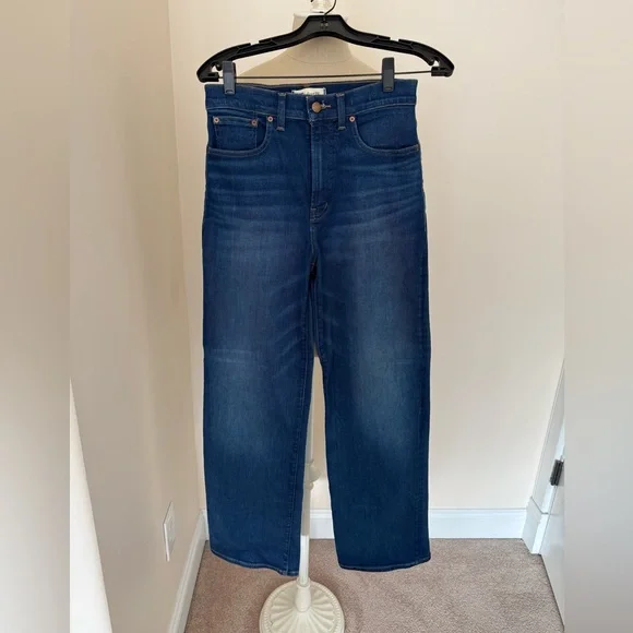 Women’s Blue Jeans - Picture 1 of 4